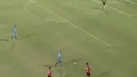 《足球盛宴来袭！邵佳一担纲国足主帅，外籍智慧助阵，新篇章即将开启！》